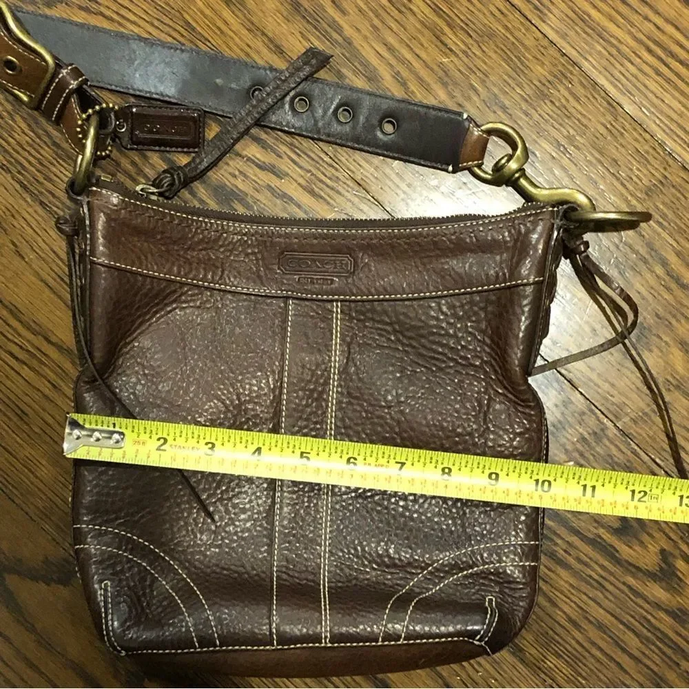 COACH Brown Tumbled Leather Contrast Stitching Crossbody Bag Ext Zipper Pocket